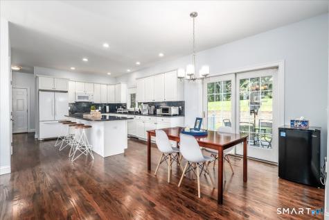 47 Ridgewood Terrace North Haven CT 06473
