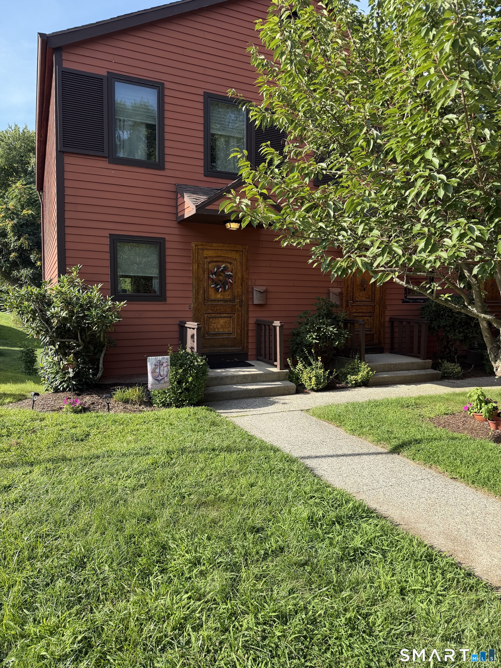 32 Courtland Drive Groton CT 06340