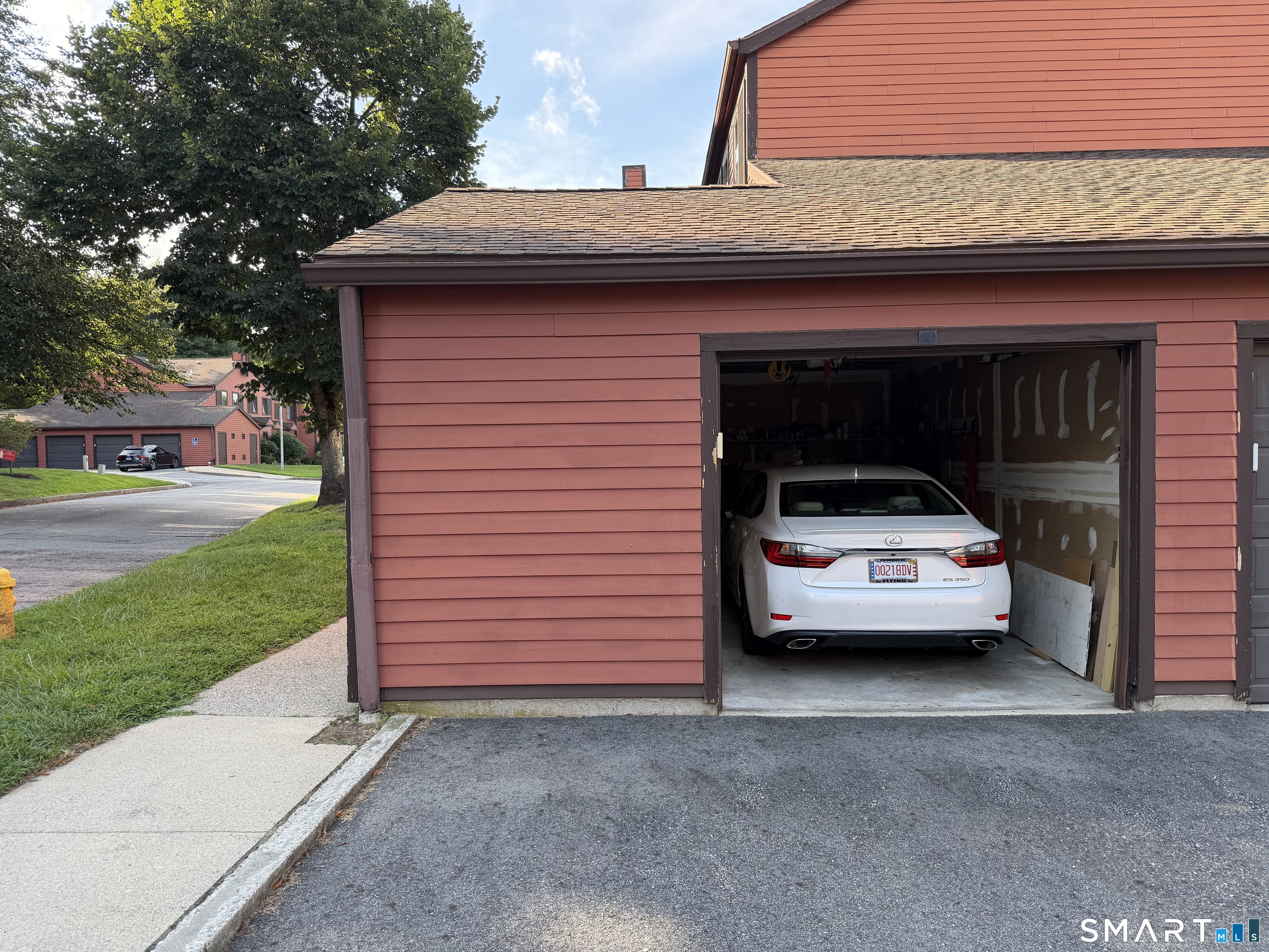 32 Courtland Drive Groton CT 06340