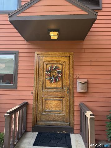 32 Courtland Drive Groton CT 06340