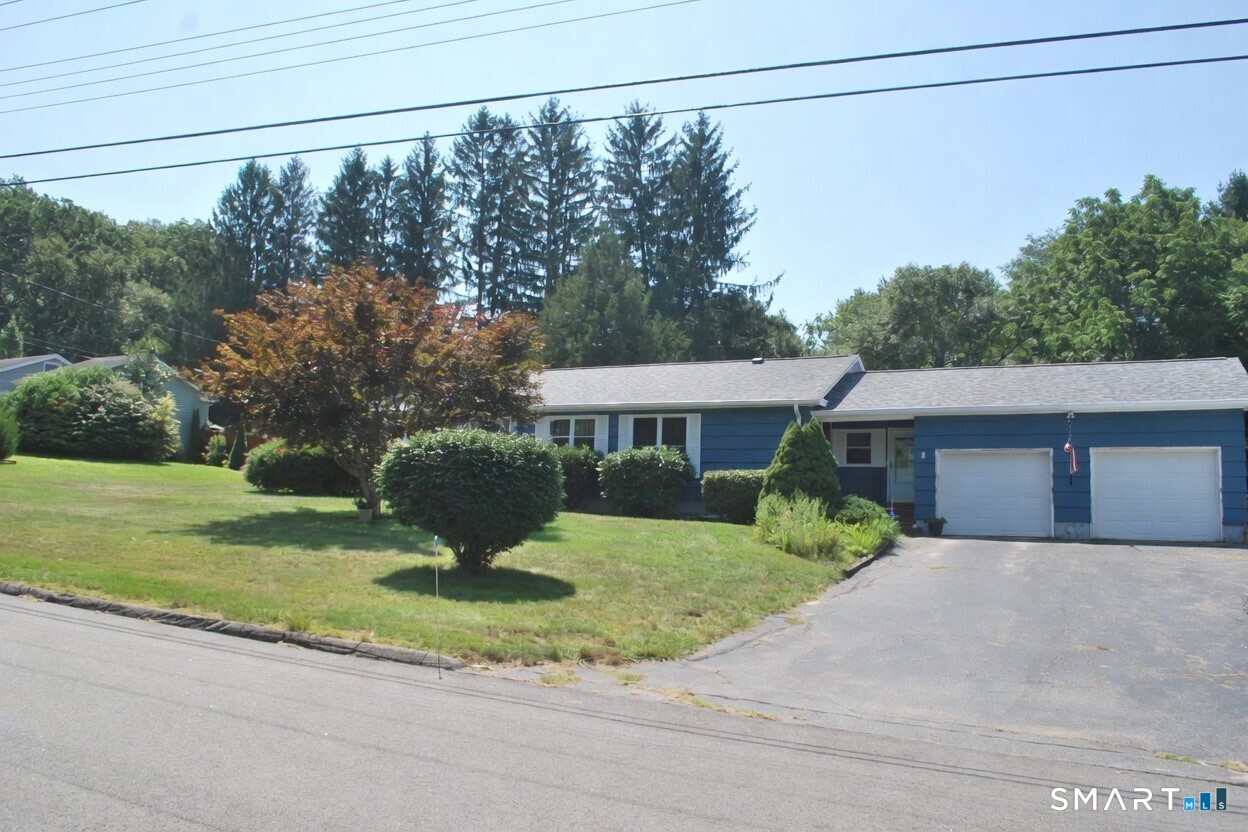 6 Nemczuk Drive Norwich CT 06360