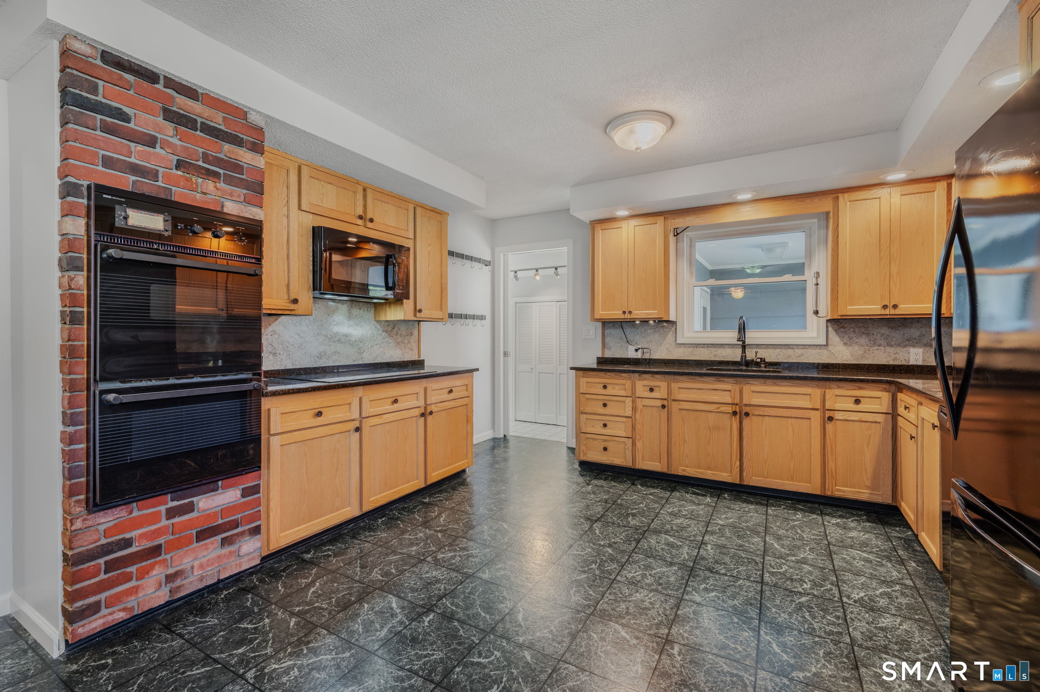 6 Nemczuk Drive Norwich CT 06360