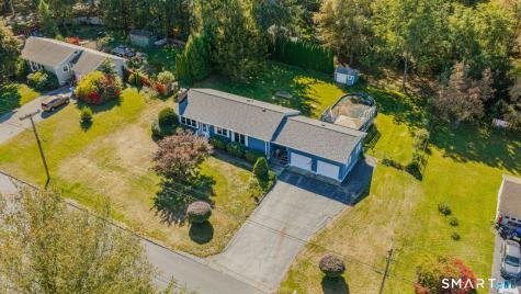 6 Nemczuk Drive Norwich CT 06360