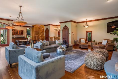 25 Clintonville Road North Haven CT 06473