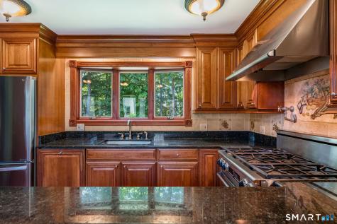 25 Clintonville Road North Haven CT 06473