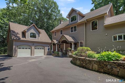 25 Clintonville Road North Haven CT 06473