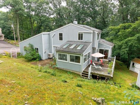 2004 Boston Post/aka Rock Crest Road Guilford CT 06437