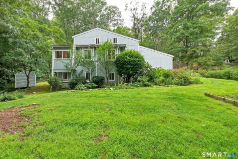 2004 Boston Post/aka Rock Crest Road Guilford CT 06437