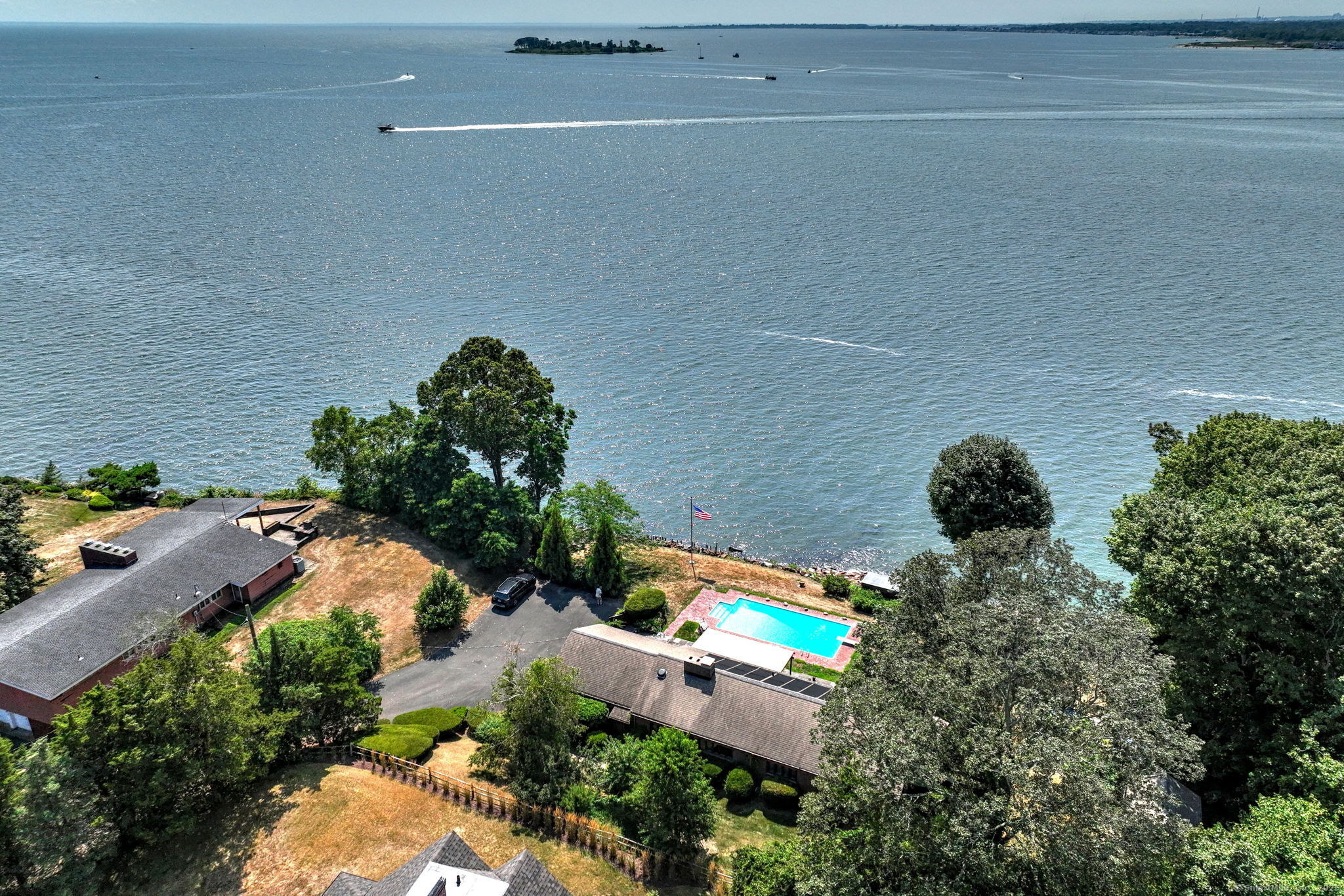 39 Point Lookout Milford CT 06460