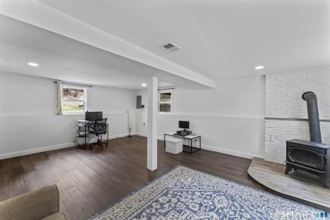 17 Valley Field South Road Newtown CT 06482