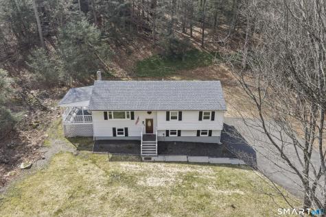 17 Valley Field South Road Newtown CT 06482