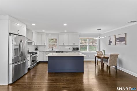 17 Valley Field South Road Newtown CT 06482