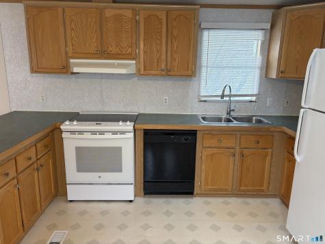 22 Golden Spur Stonington CT 06378