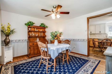 17 Nutmeg Avenue Enfield CT 06082