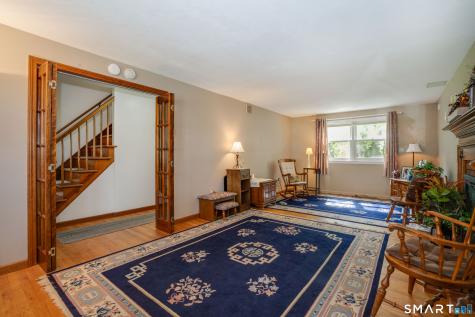 17 Nutmeg Avenue Enfield CT 06082