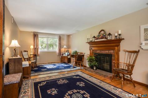 17 Nutmeg Avenue Enfield CT 06082
