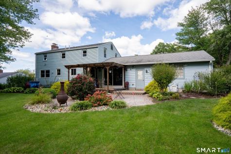 17 Nutmeg Avenue Enfield CT 06082