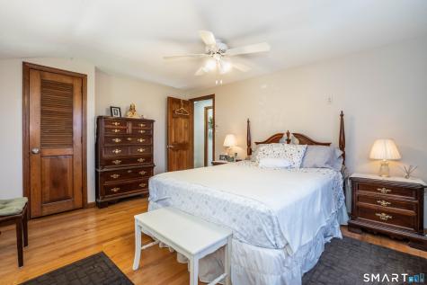 17 Nutmeg Avenue Enfield CT 06082