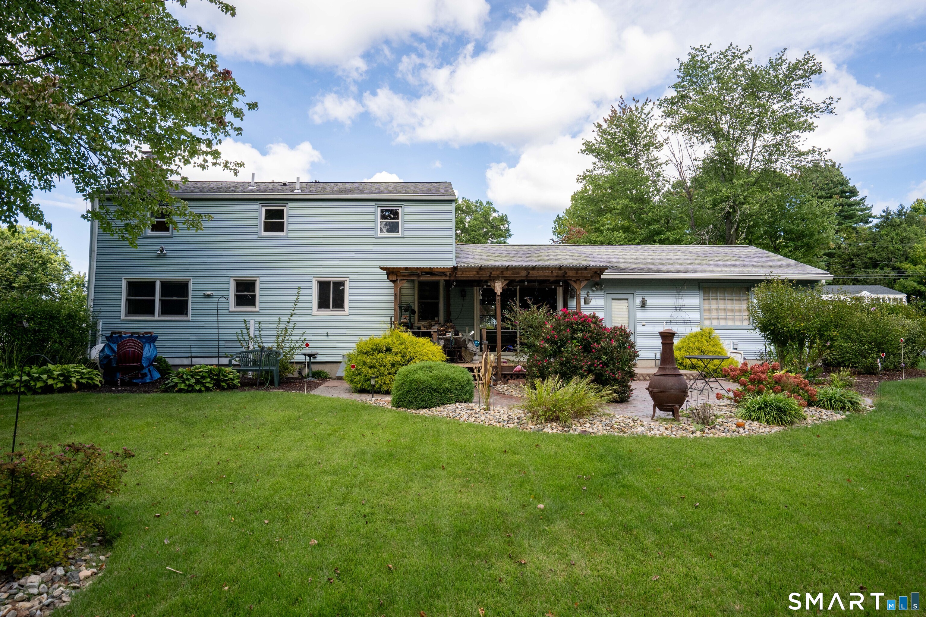 17 Nutmeg Avenue Enfield CT 06082