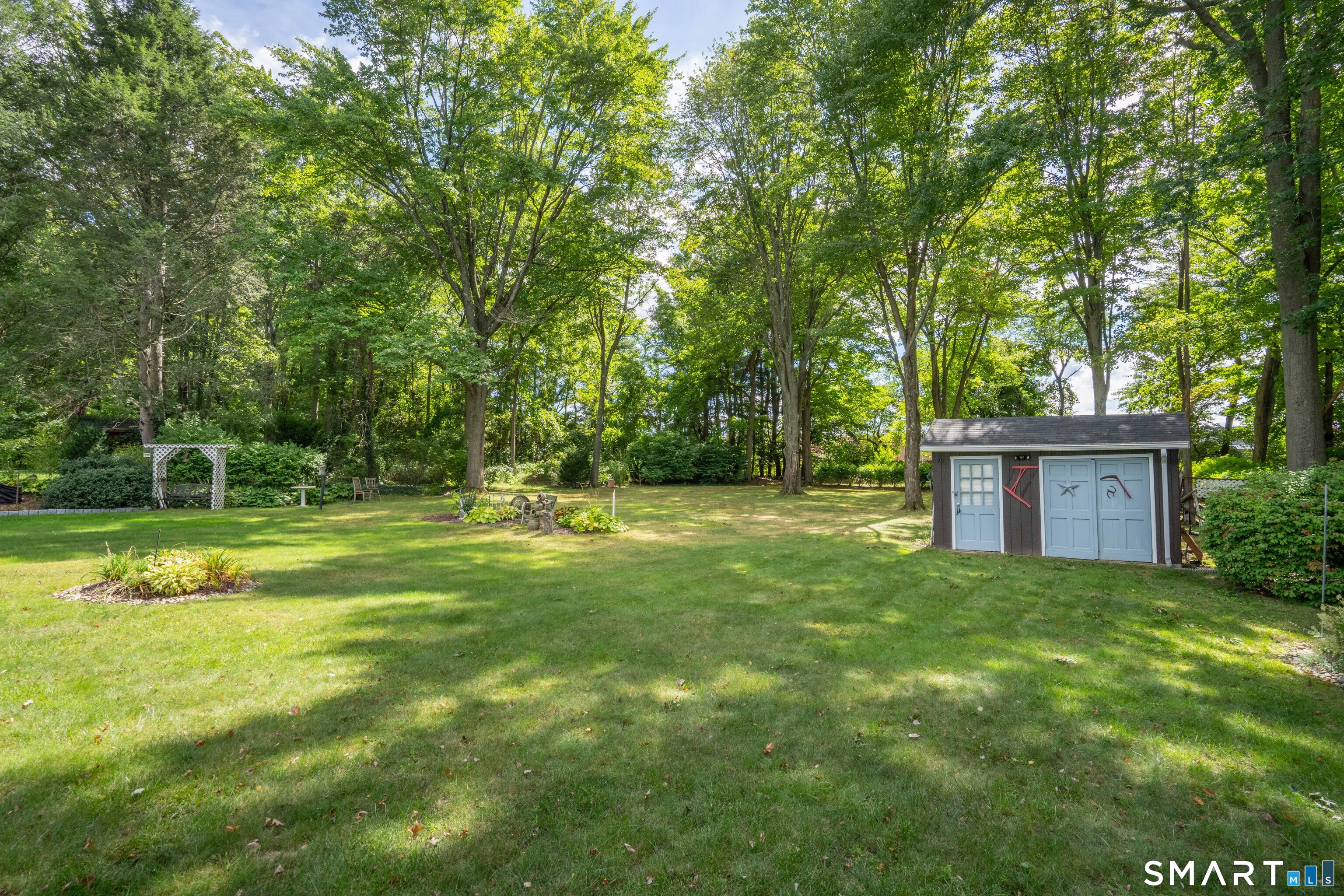 17 Nutmeg Avenue Enfield CT 06082