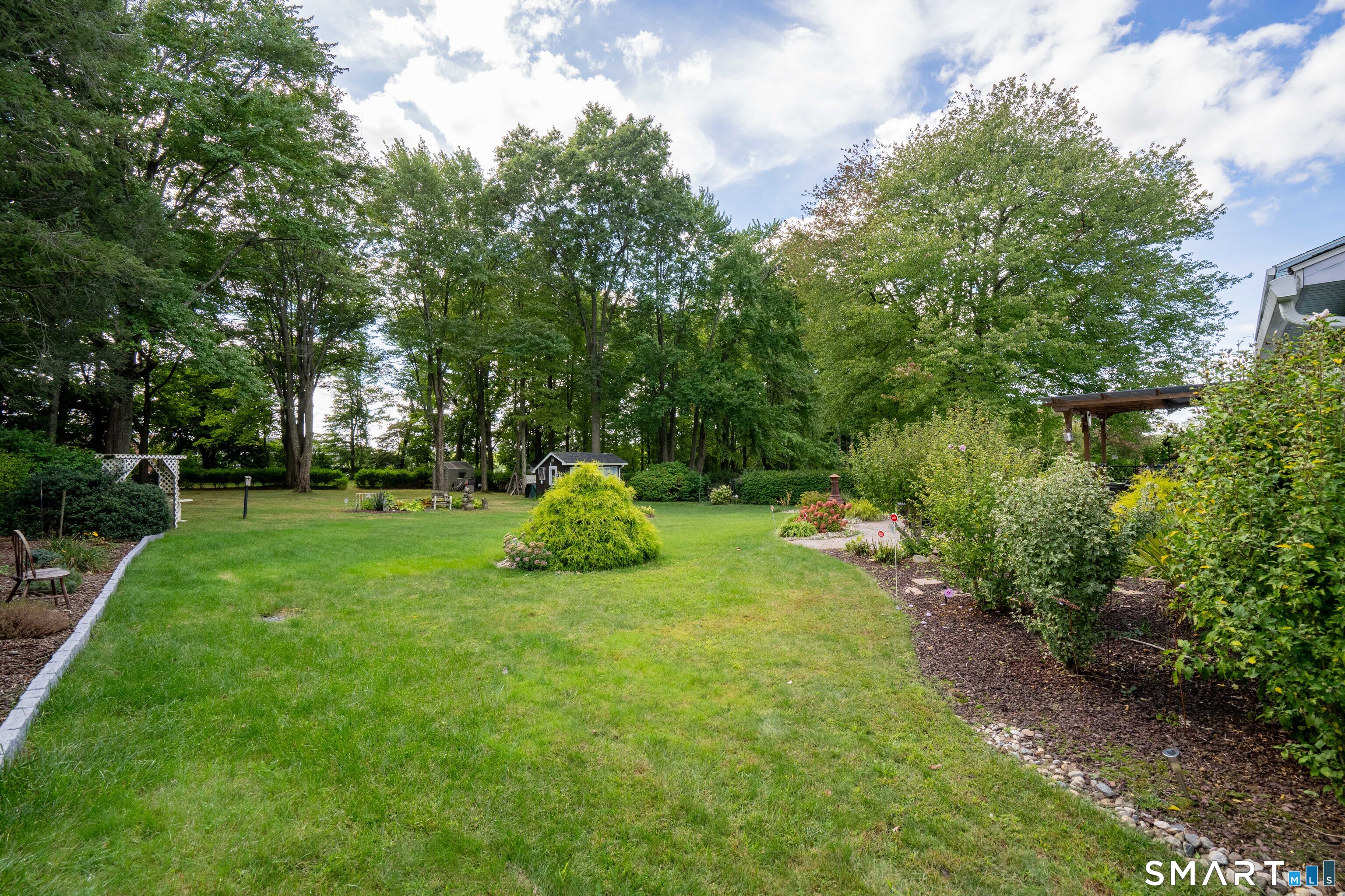 17 Nutmeg Avenue Enfield CT 06082