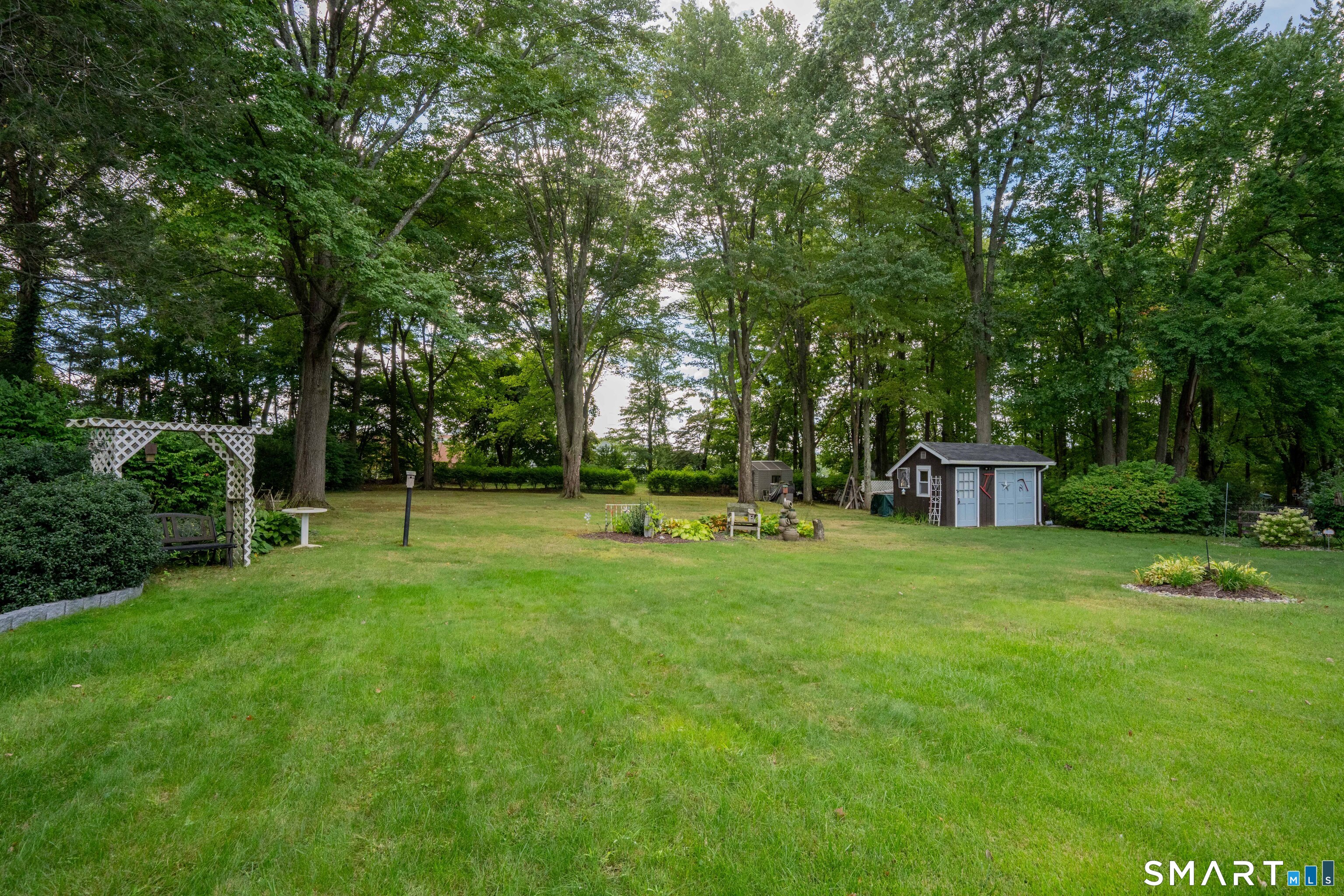 17 Nutmeg Avenue Enfield CT 06082
