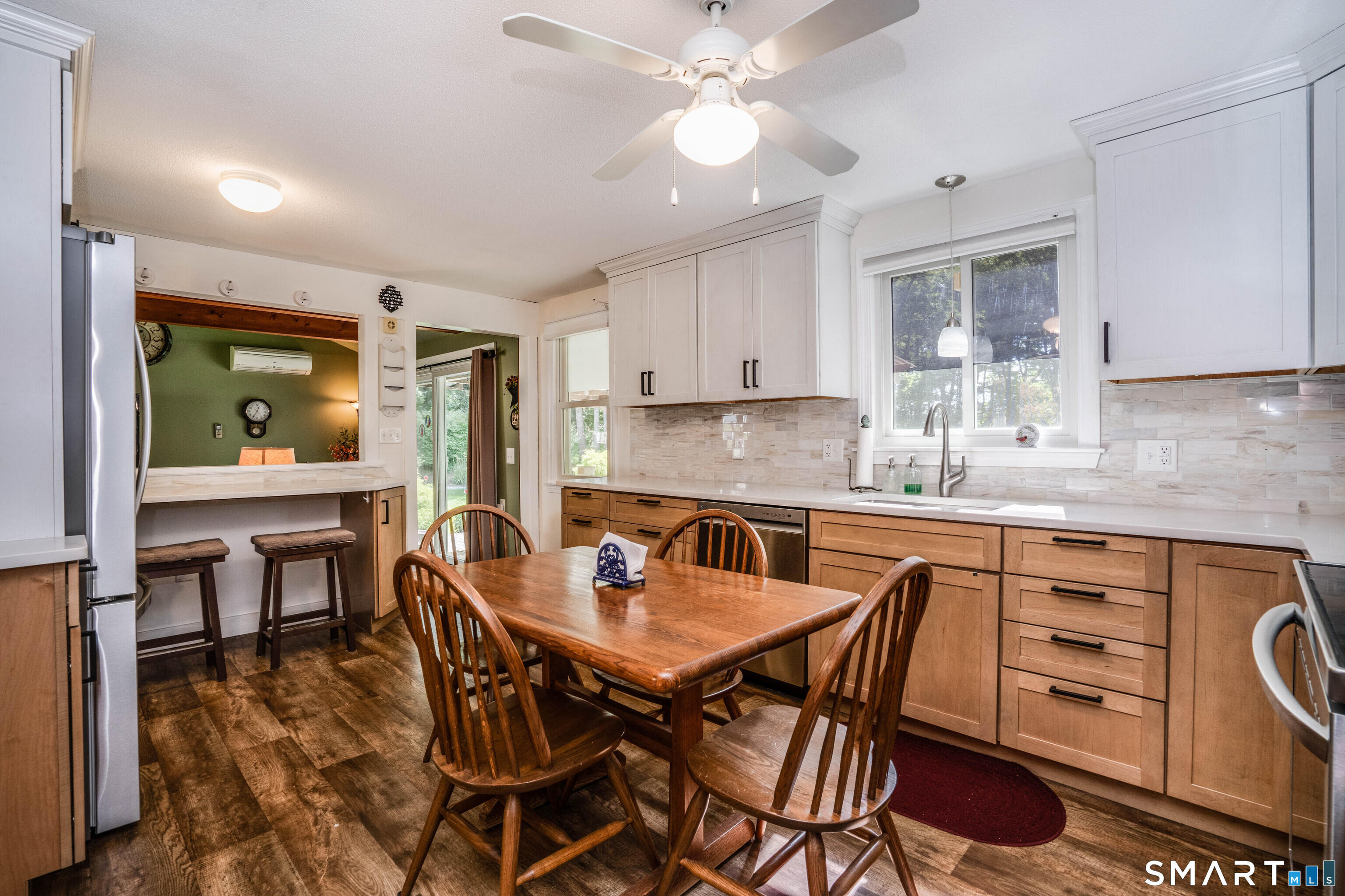 17 Nutmeg Avenue Enfield CT 06082