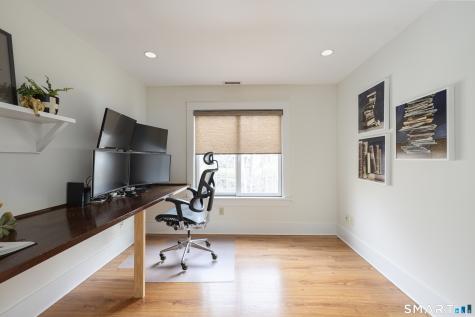 107 Parade Hill Road New Canaan CT 06840