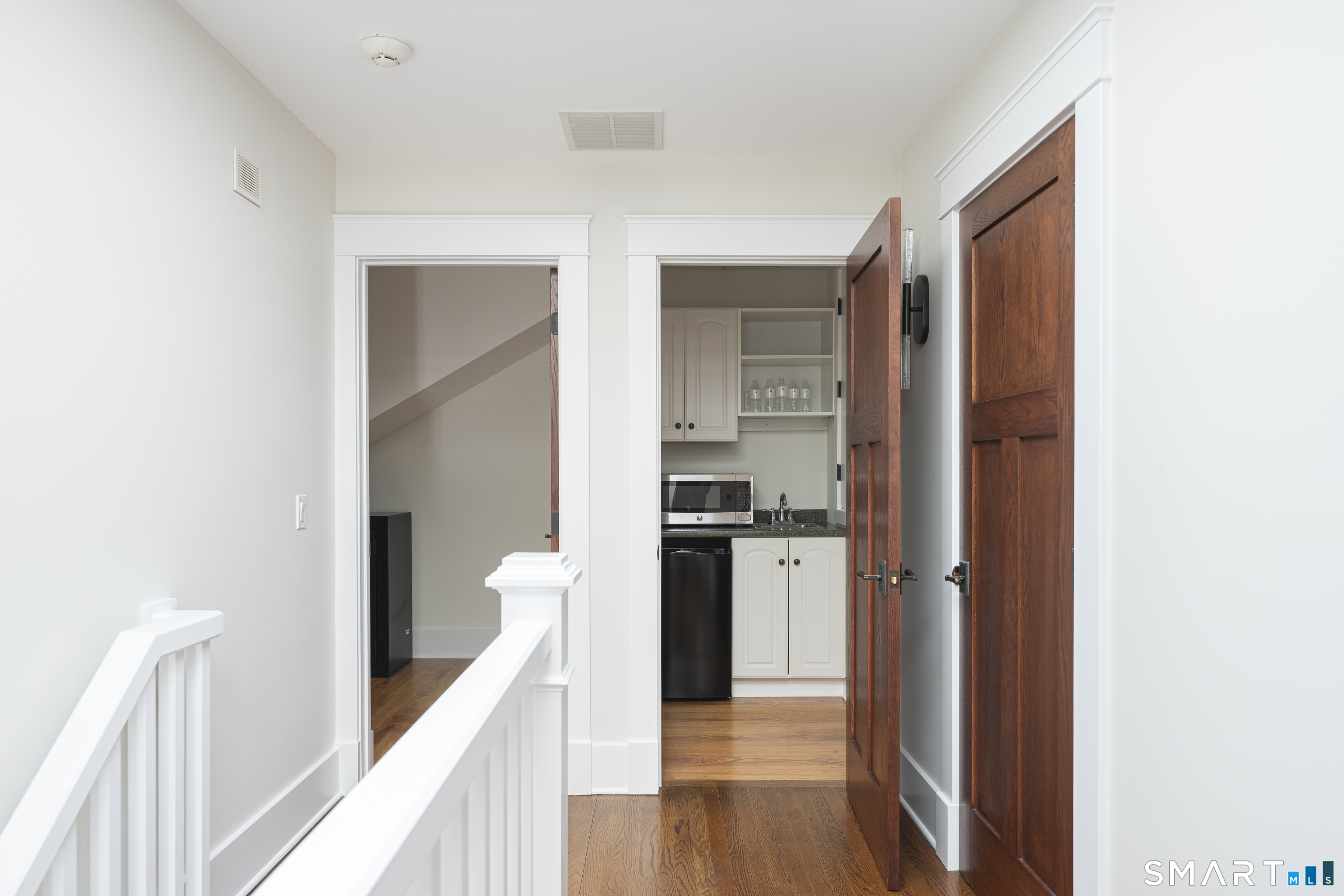 107 Parade Hill Road New Canaan CT 06840