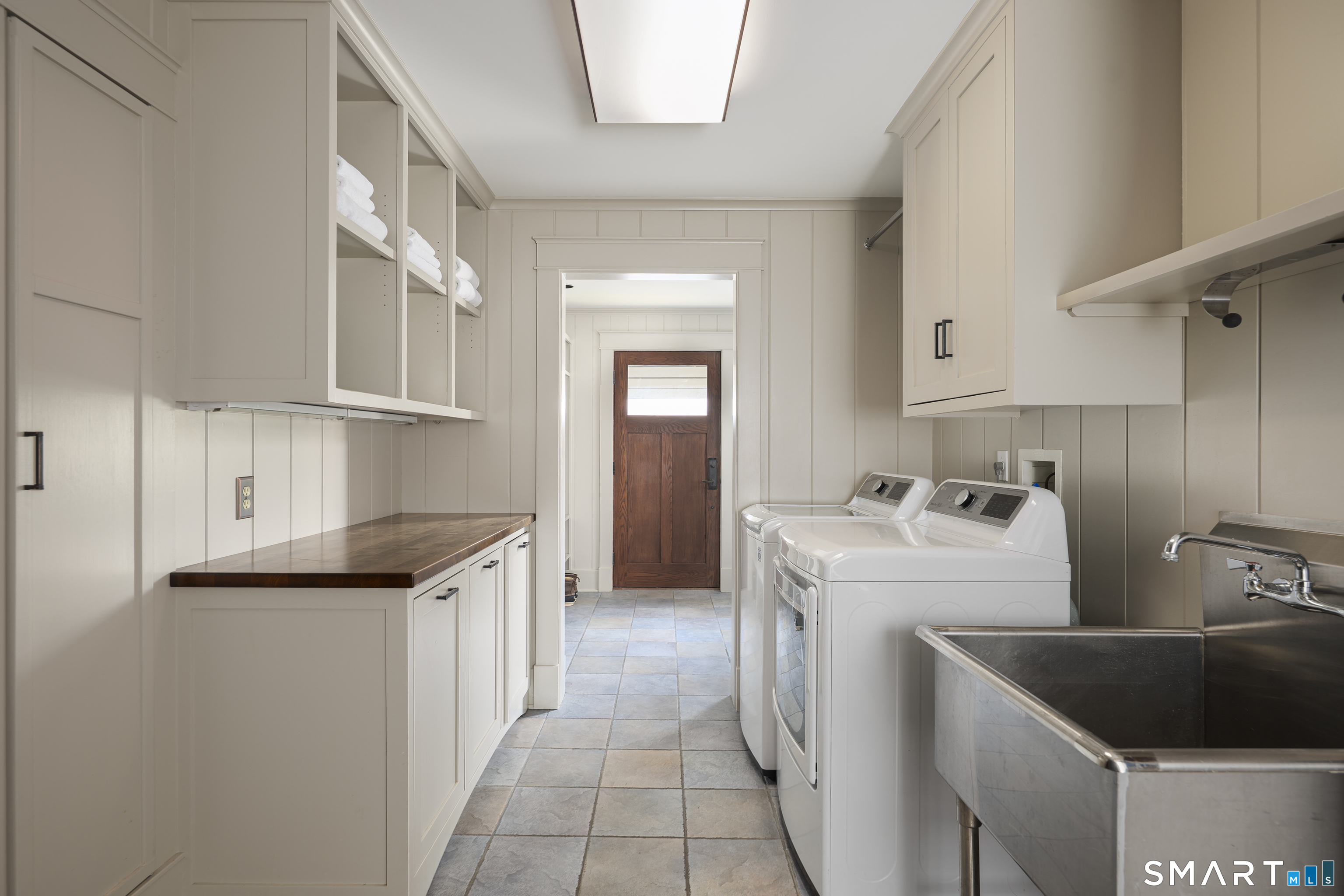 107 Parade Hill Road New Canaan CT 06840