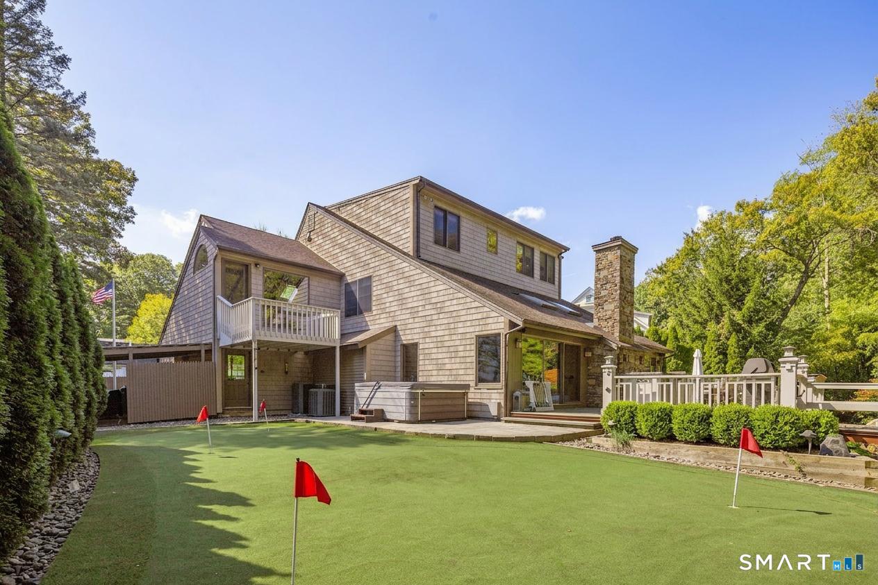 107 Parade Hill Road New Canaan CT 06840