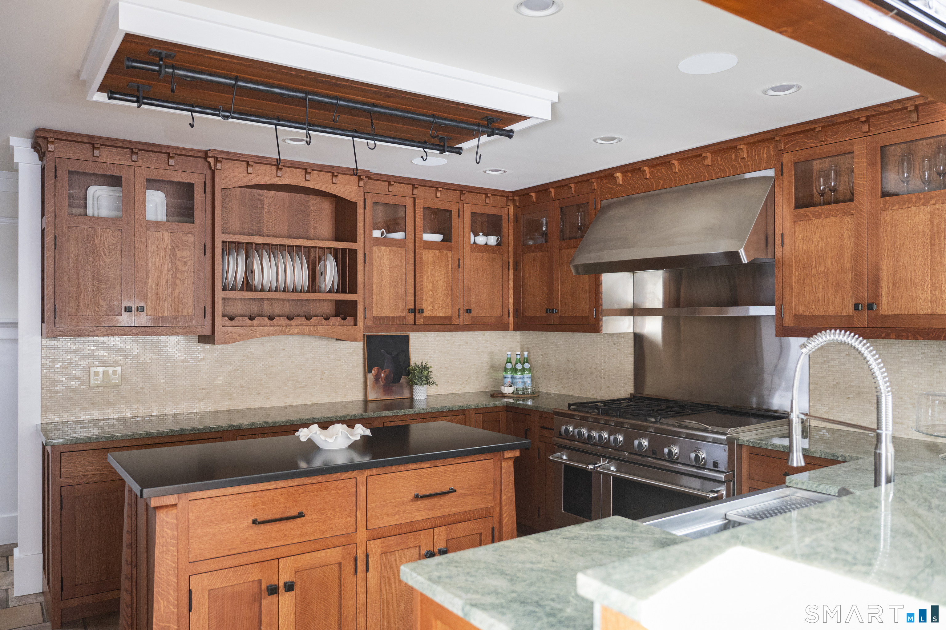 107 Parade Hill Road New Canaan CT 06840