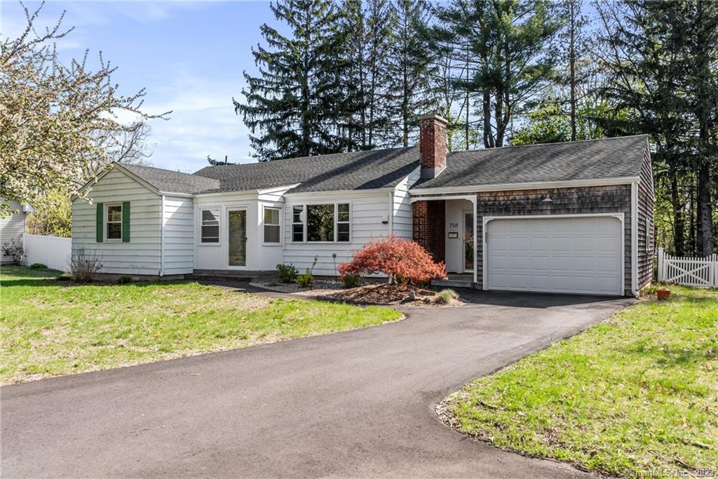 758 Matianuck Avenue Windsor CT 06095