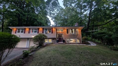 746 Avery Street South Windsor CT 06074