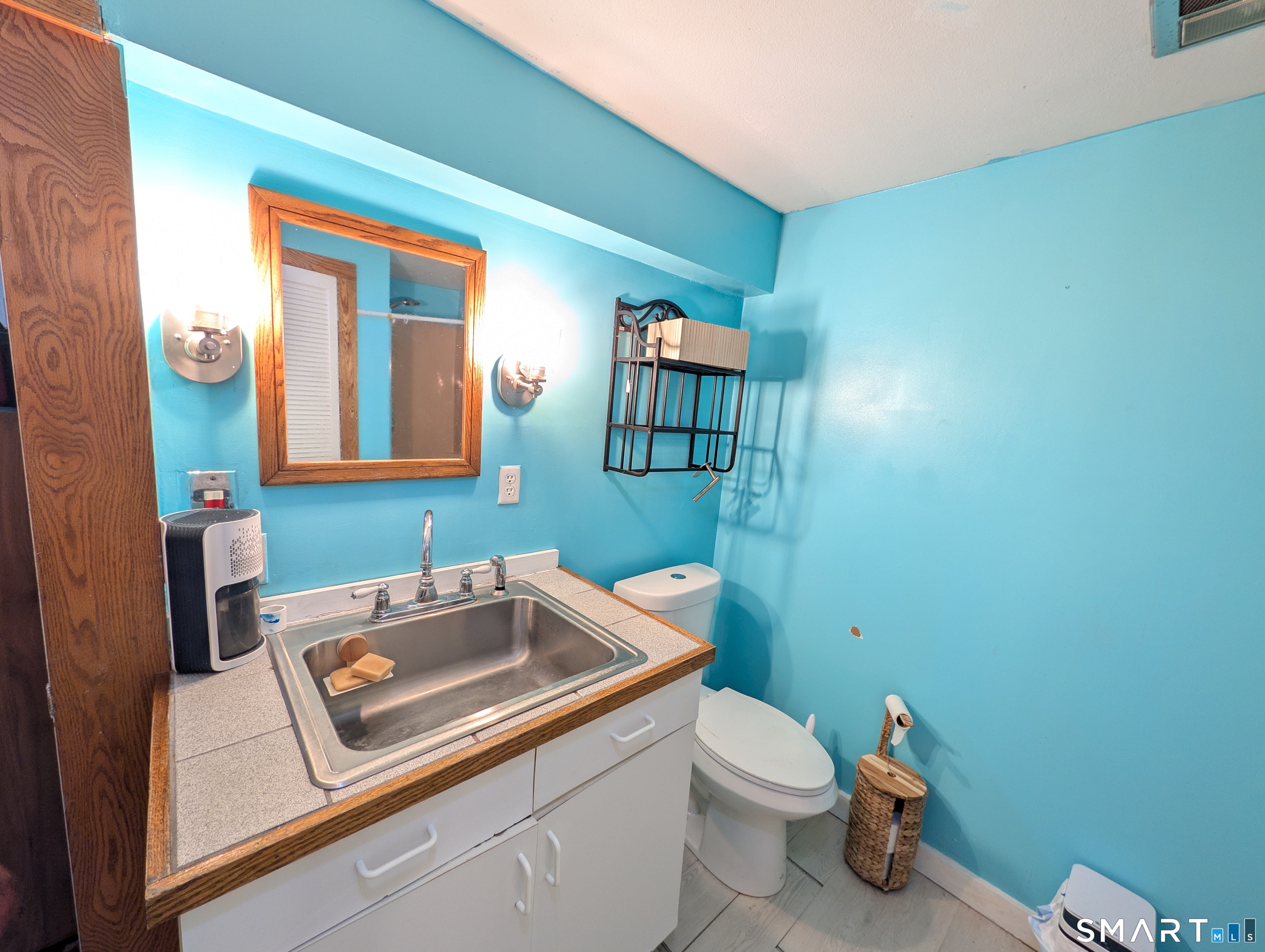 746 Avery Street South Windsor CT 06074