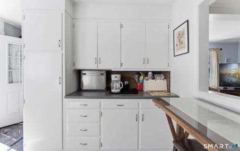 5 Blackwell Road Old Lyme CT 06371