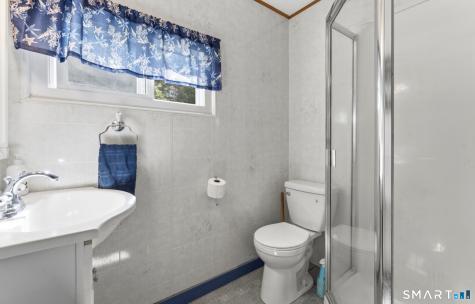 5 Blackwell Road Old Lyme CT 06371