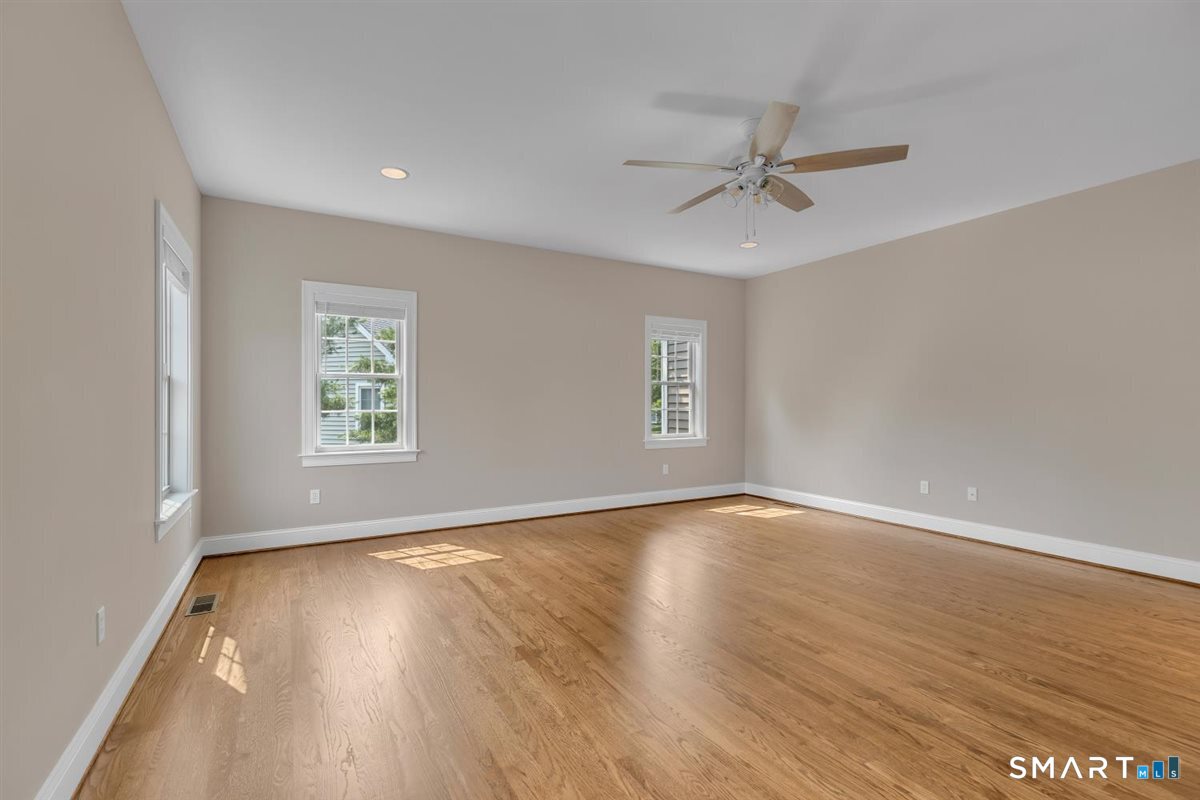 2 Chapman Chase Windsor Locks CT 06096