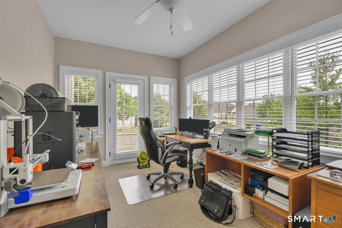 2 Chapman Chase Windsor Locks CT 06096