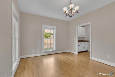 2 Chapman Chase Windsor Locks CT 06096