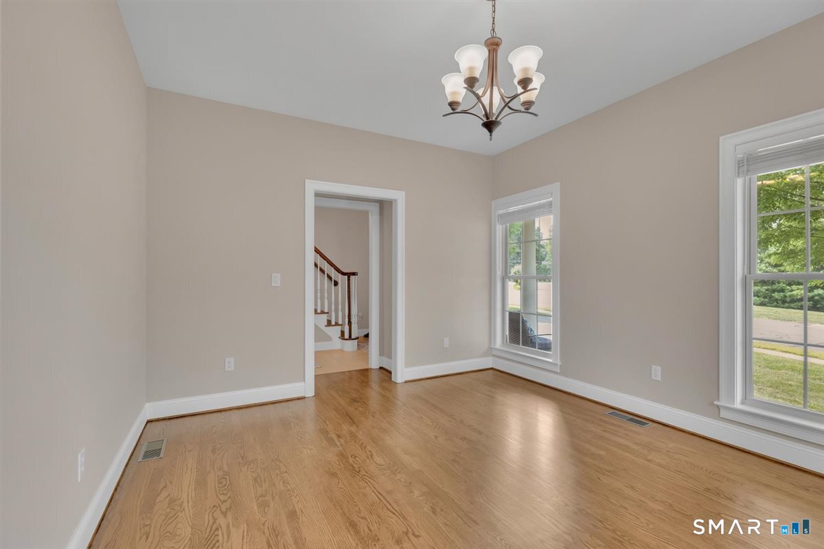 2 Chapman Chase Windsor Locks CT 06096