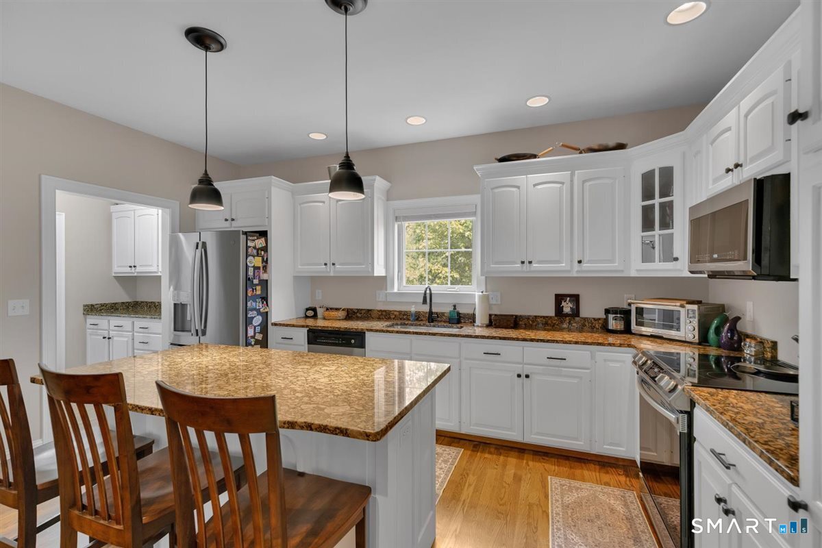 2 Chapman Chase Windsor Locks CT 06096