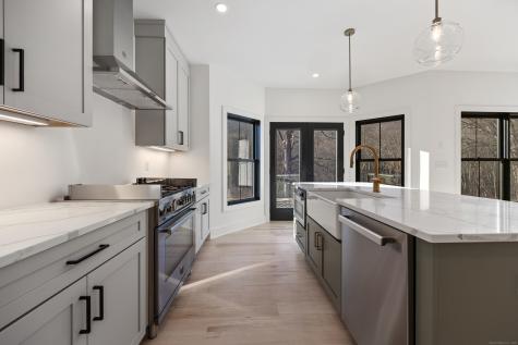 1517 Blackberry Place Cheshire CT 06410