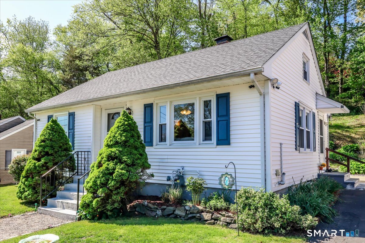 53 Webb Terrace Ansonia CT 06401