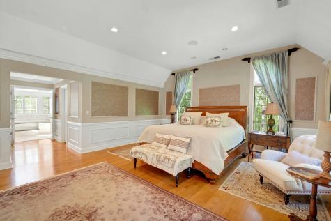 39 Running Brook Lane New Canaan CT 06840