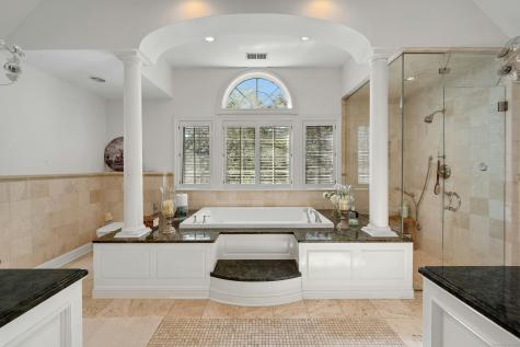 39 Running Brook Lane New Canaan CT 06840