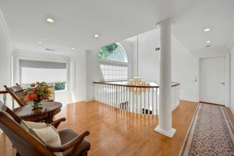 39 Running Brook Lane New Canaan CT 06840