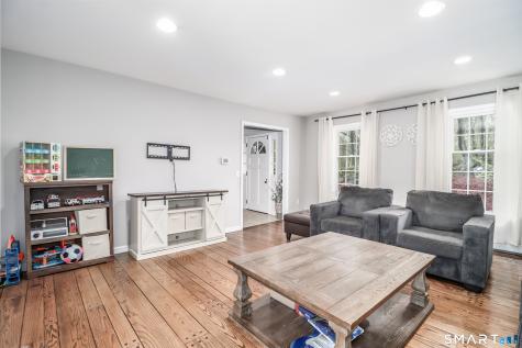 20 Puritan Valley Road Brookfield CT 06804