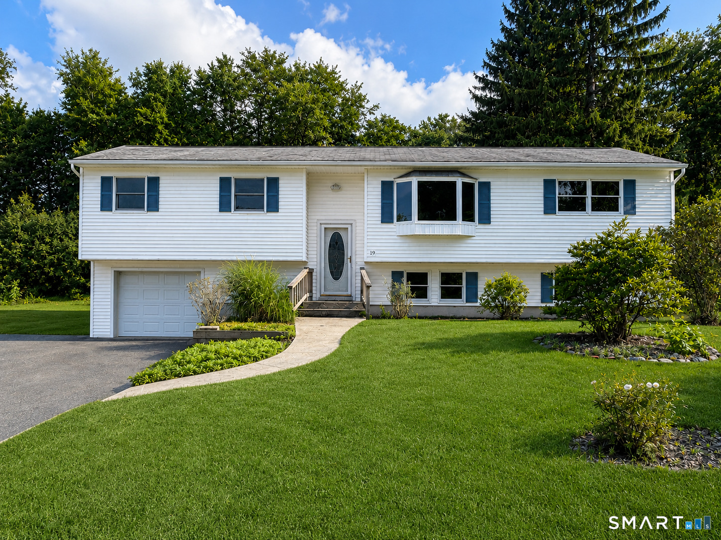 19 Hillside Circle Brookfield CT 06804