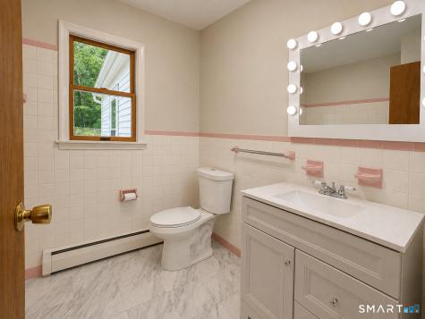 19 Hillside Circle Brookfield CT 06804